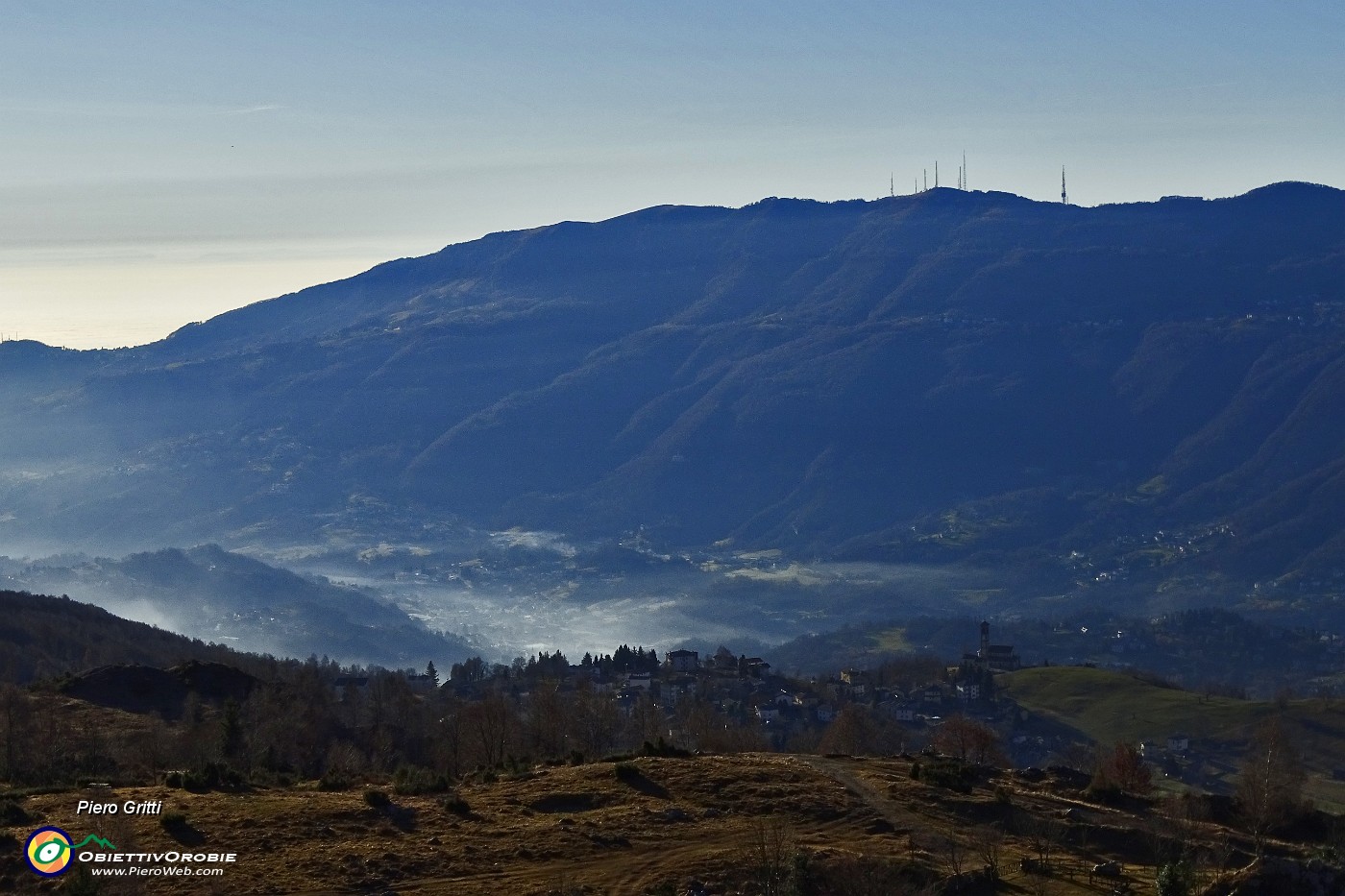 20 Vista su Fuipiano, Valle Imagna, Linzone.JPG -                                